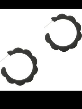 Black Scalloped Hoop Earrings - Women Accessories